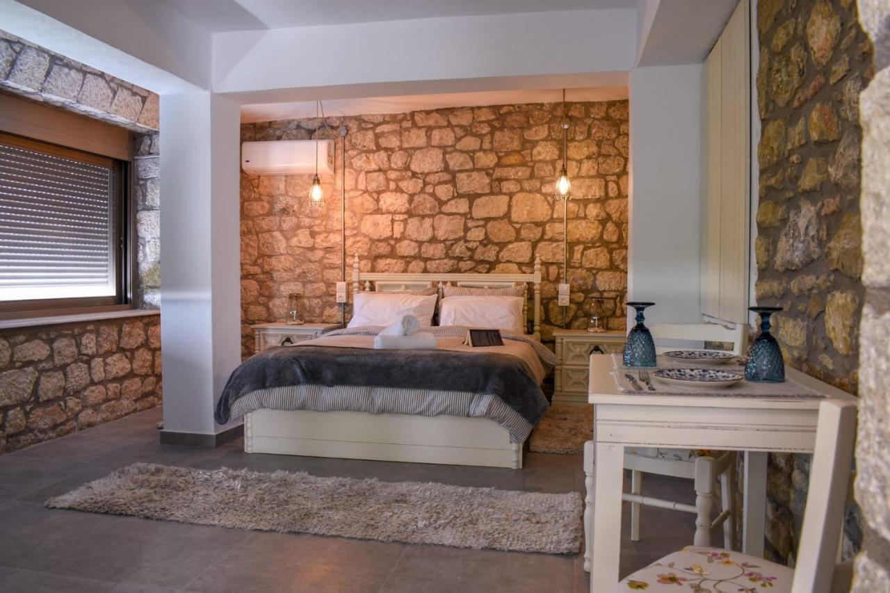 Coastal Stone Hideaway With Stunning Scenery Villa Kitriaí Exteriör bild