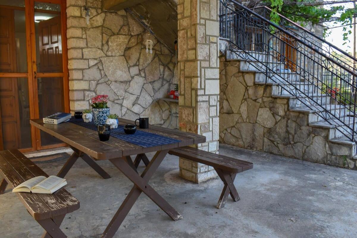 Coastal Stone Hideaway With Stunning Scenery Villa Kitriaí Exteriör bild