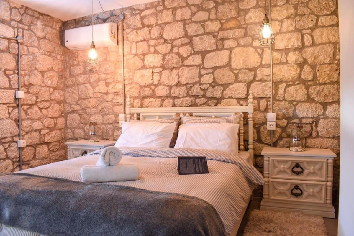 Coastal Stone Hideaway With Stunning Scenery Villa Kitriaí Exteriör bild